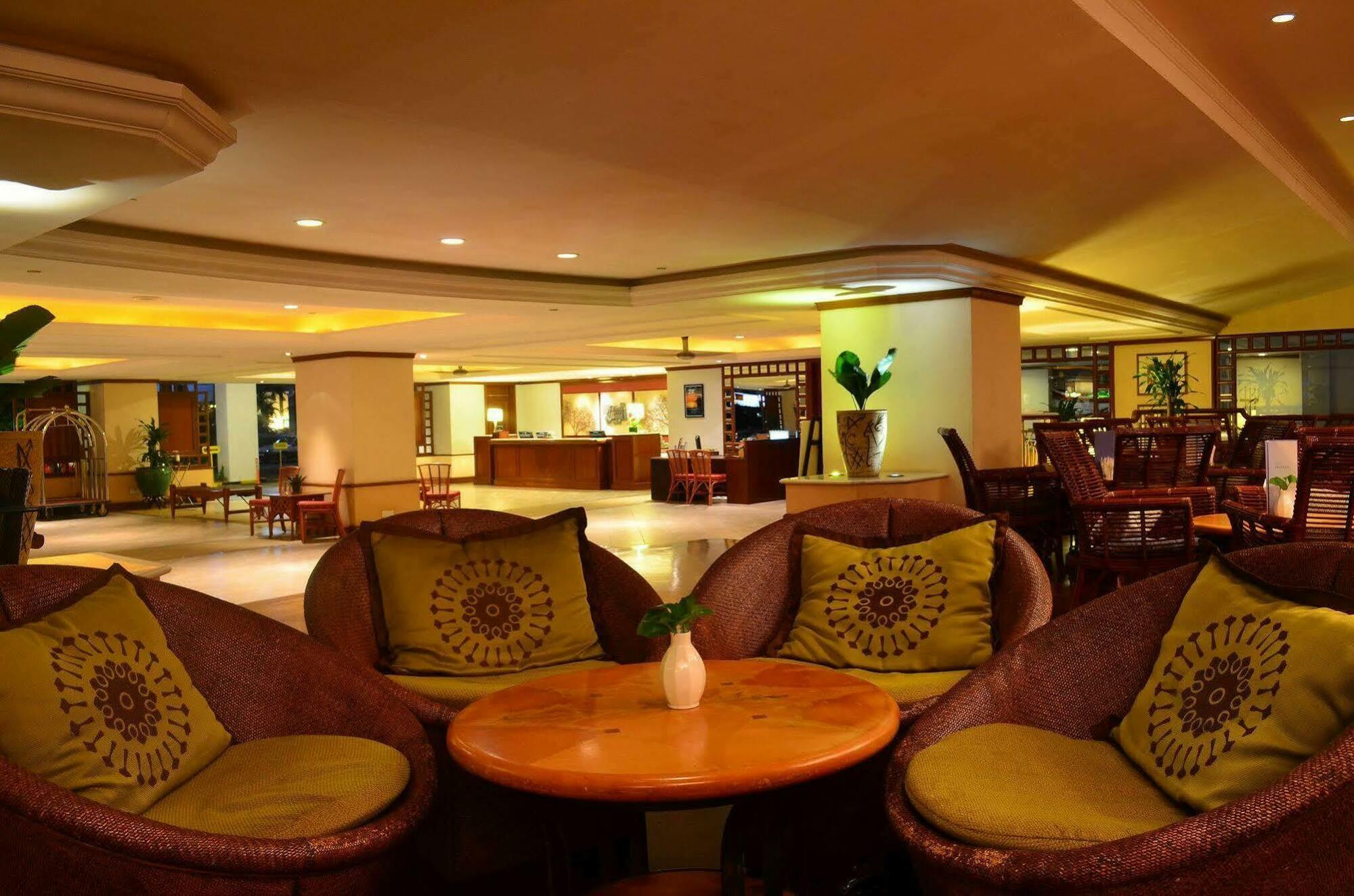 Holiday Inn Resort Penang Batu Feringgi Luaran gambar
