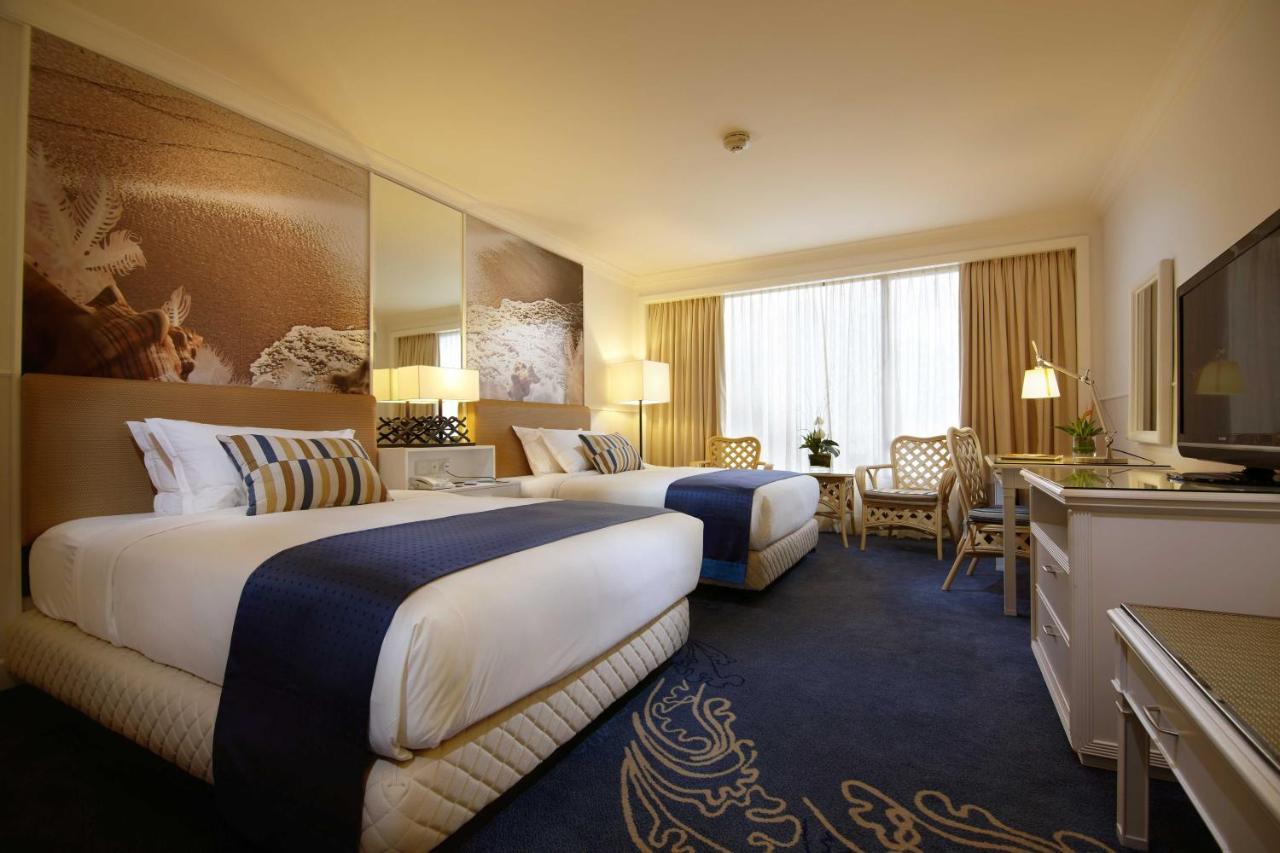 Holiday Inn Resort Penang Batu Feringgi Bilik gambar